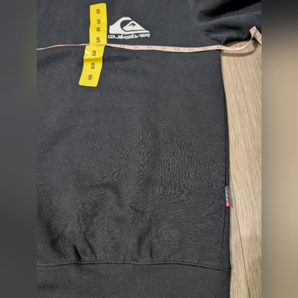 NWT•Quiksilver Men's Classic Black Crew Neck Sweatshirt•60% Cotton/40%PL•Small⬛ - Picture 5 of 13